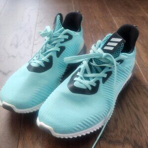 Adidas womens size 8